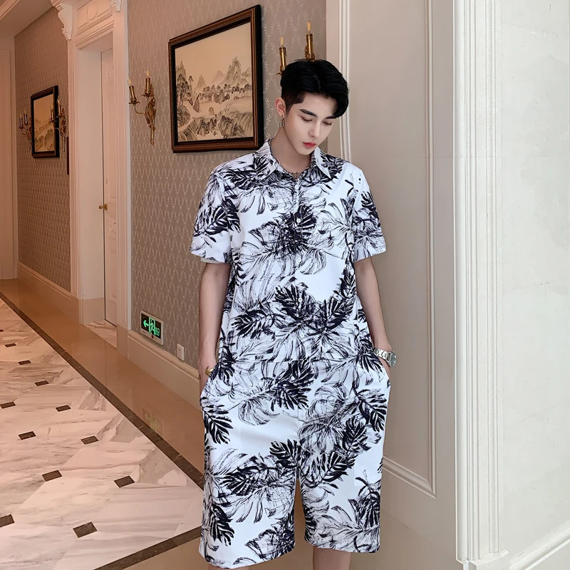 Summer Fashion Printing Men Jumpsuit Romper Short Sleeve Pockets Streetwear Casual Short Men Cargo Overalls Playsuit Harajuku
Summer Fashion Printing Men Jumpsuit Romper Short Sleeve Pockets Streetwear Casual Short Men Cargo Overalls Playsuit Harajuku