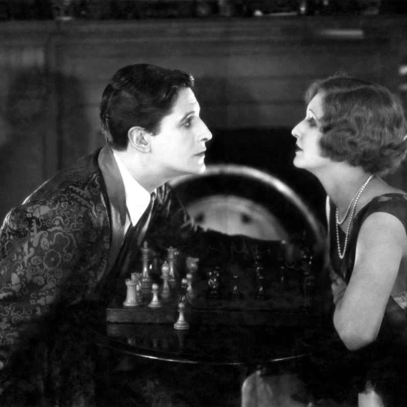 Книга: История лондонского тумана слева: Ivor Novello June 1927 Photo Print (14x11) | Дом и сад