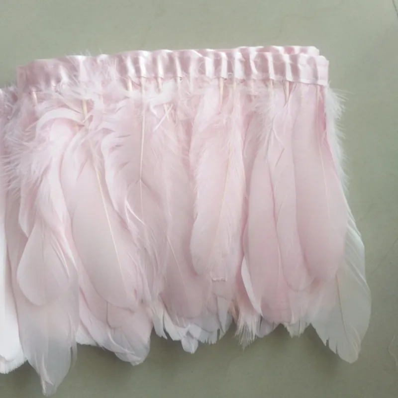 Light pink goose feathers trim 2 yards / lot stained goose feathers ribbon 15~18 cm duck feather dance DIY decoration
Light pink goose feathers trim 2 yards / lot stained goose feathers ribbon 15~18 cm duck feather dance DIY decoration