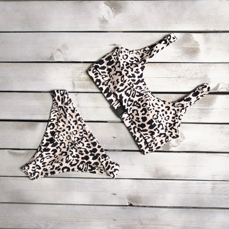 Sexy Swimwear Women Summer Leopard Print Bikini Set Push-up Padded Bra Bathing Suit Female Tankini Swimsuit
Sexy Swimwear Women Summer Leopard Print Bikini Set Push-up Padded Bra Bathing Suit Female Tankini Swimsuit
