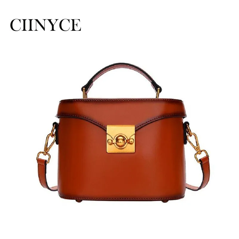 2019 Spring Summer New Bucket Bag Women Genuine Leather Handbags Fashion Vegetable Basket Totes Hard Small Cross body Retro
2019 Spring Summer New Bucket Bag Women Genuine Leather Handbags Fashion Vegetable Basket Totes Hard Small Cross body Retro