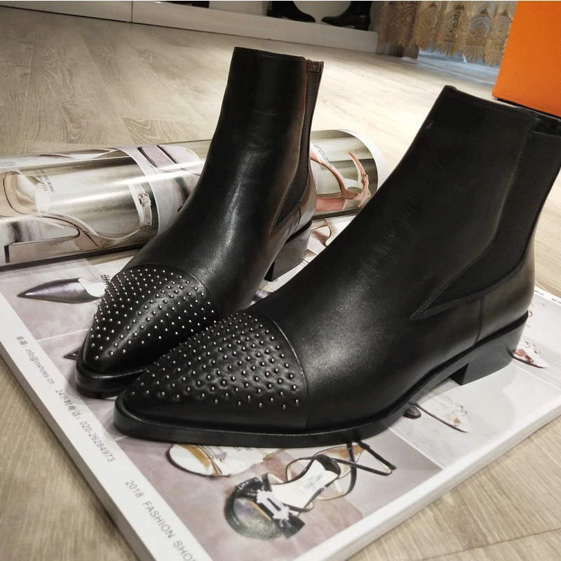 Hot 2019 Autumn Winter New Shoes Women Low Heels Ankle Boots For Women Slip-on Martin Boots Women Ladies Shoes Zapatos De Mujer
Hot 2019 Autumn Winter New Shoes Women Low Heels Ankle Boots For Women Slip-on Martin Boots Women Ladies Shoes Zapatos De Mujer