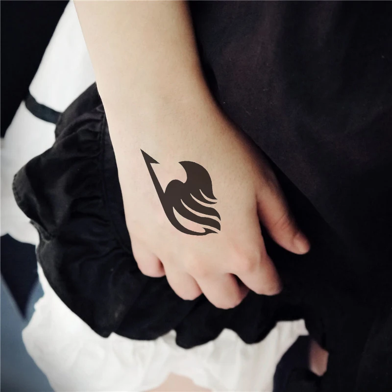Fairy tail Black Cosplay Anime Cartoon Logo Props Waterproof Animation Cartoon Logo Temporary Tattoo Stickers XR108
Fairy tail Black Cosplay Anime Cartoon Logo Props Waterproof Animation Cartoon Logo Temporary Tattoo Stickers XR108