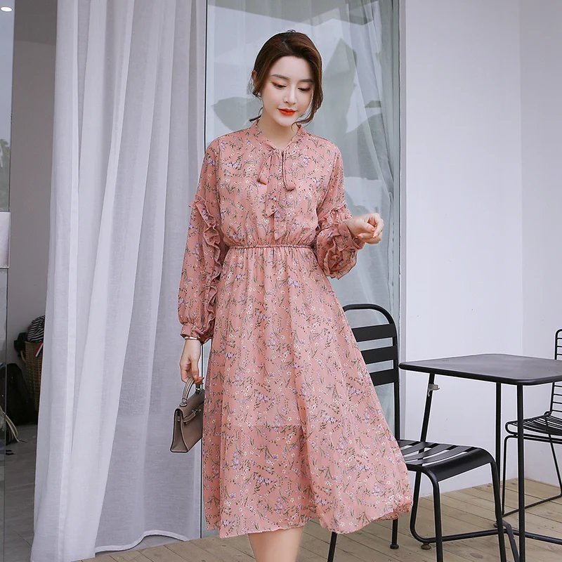 2019 New Women's Printing Dresses With Bow Spring Summer Long Sleeve Hight Waist Dresses Female Lantern Sleeve Turn-Down Collar
2019 New Women's Printing Dresses With Bow Spring Summer Long Sleeve Hight Waist Dresses Female Lantern Sleeve Turn-Down Collar