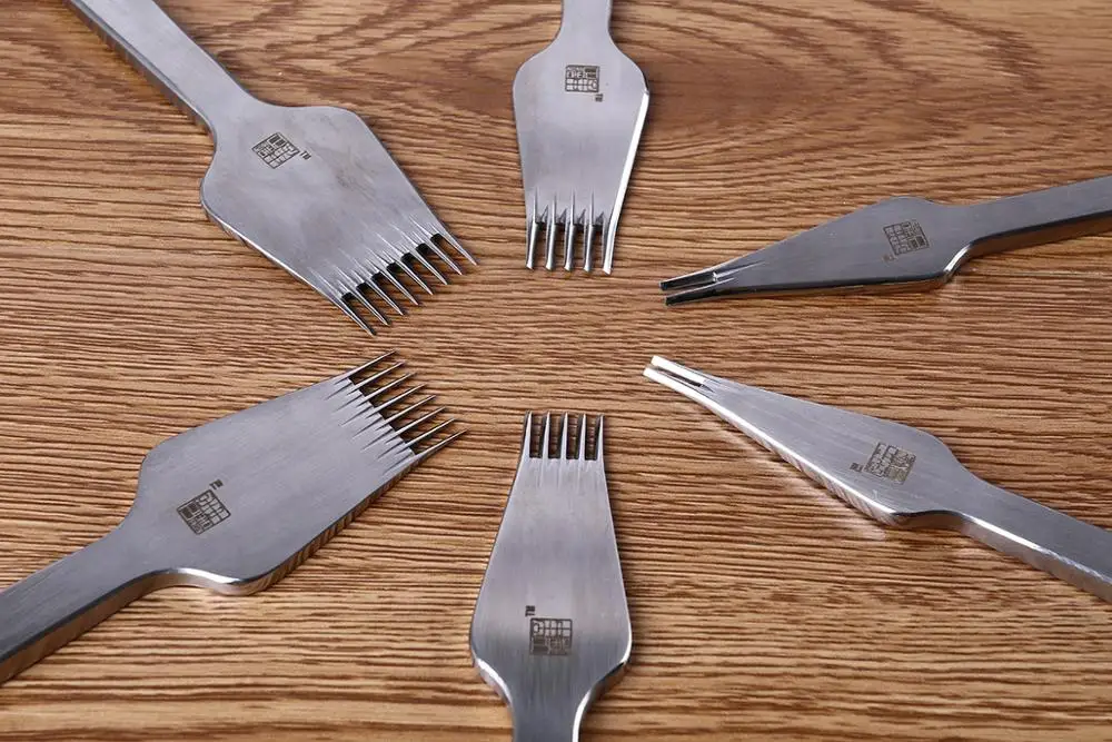 Zhizhongzhengzao,handmade leather tools,high-quality pricking iron.French/European style pricking iron,leather craft punching
Zhizhongzhengzao,handmade leather tools,high-quality pricking iron.French/European style pricking iron,leather craft punching