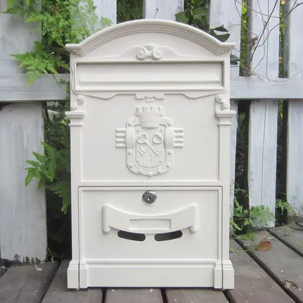 New European-Style Mailbox Retro Newspaper Pastoral Mail Postcard Paper Large Box Outdoor Wall Vintage Decoration With Lock
New European-Style Mailbox Retro Newspaper Pastoral Mail Postcard Paper Large Box Outdoor Wall Vintage Decoration With Lock
