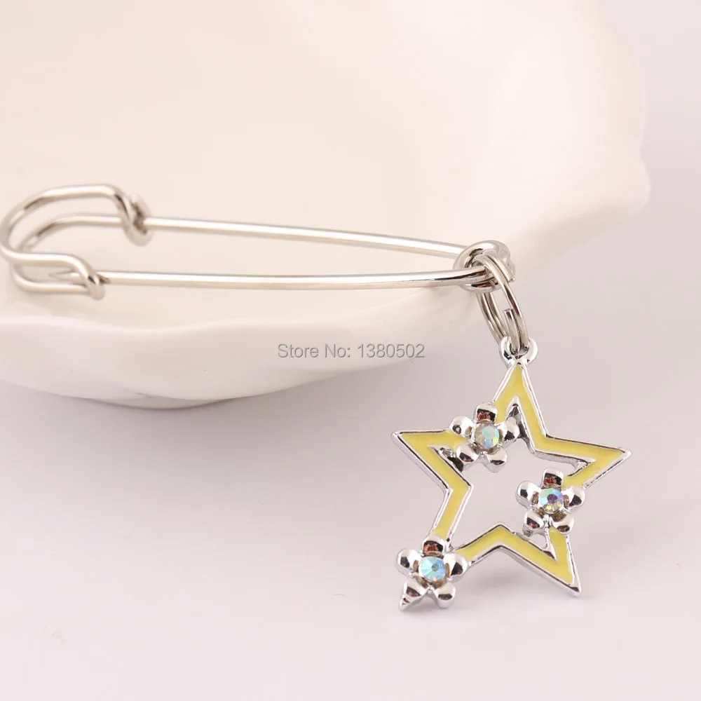 2pcs/lot Crystal Star Pendant Hot Fashion Metal Brooch Pin for women earring clothes
2pcs/lot Crystal Star Pendant Hot Fashion Metal Brooch Pin for women earring clothes