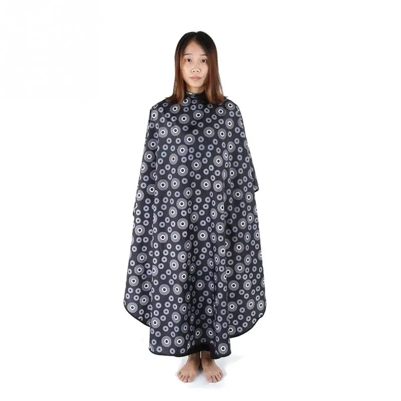 Simple Style Waterproof Oilproof Anti-static Salon Cape Barber Hairdressing Wrap Salon Barber Wrap Gown Hair Styling Cape
Simple Style Waterproof Oilproof Anti-static Salon Cape Barber Hairdressing Wrap Salon Barber Wrap Gown Hair Styling Cape