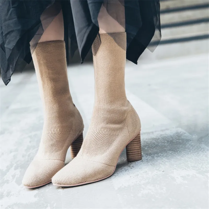 High Heels Elastic Short Boot Thick Heel Point Toe Chunky Botas Euramerican Shoes Woman Fashion Black Women Short Sock Boots
High Heels Elastic Short Boot Thick Heel Point Toe Chunky Botas Euramerican Shoes Woman Fashion Black Women Short Sock Boots