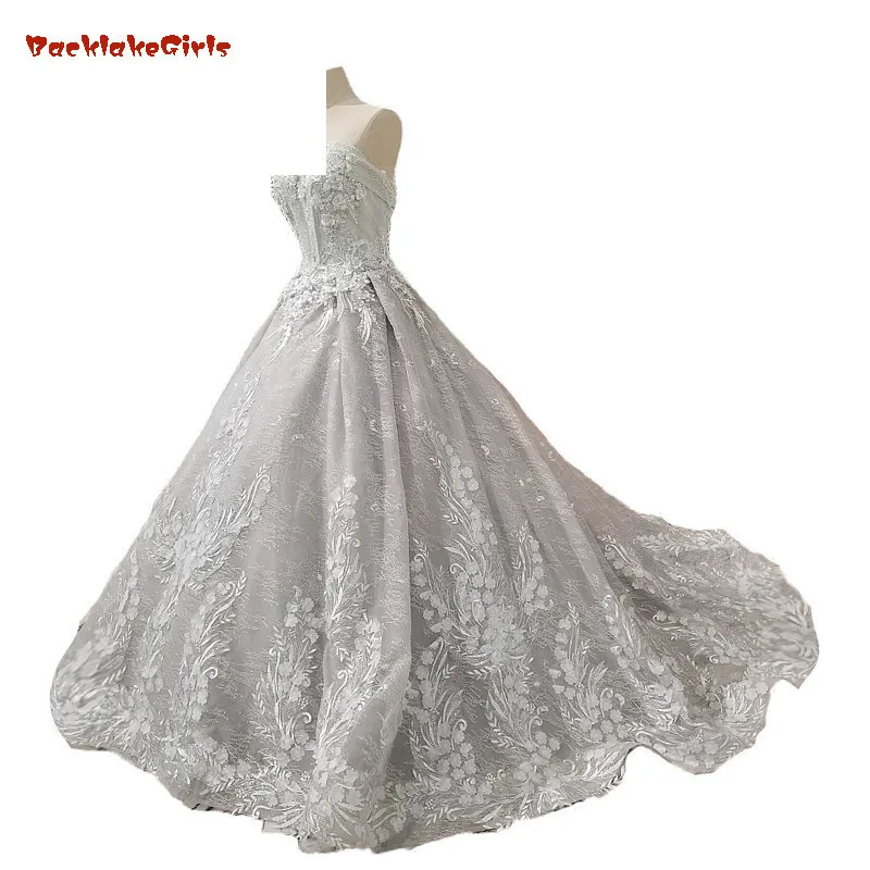 2018 Gray Lace Sleeveless Wedding Dresses Sweetheart Court Train Lace Up Ball Gown Off The Shoulder Backless Vestido De Noiva
2018 Gray Lace Sleeveless Wedding Dresses Sweetheart Court Train Lace Up Ball Gown Off The Shoulder Backless Vestido De Noiva