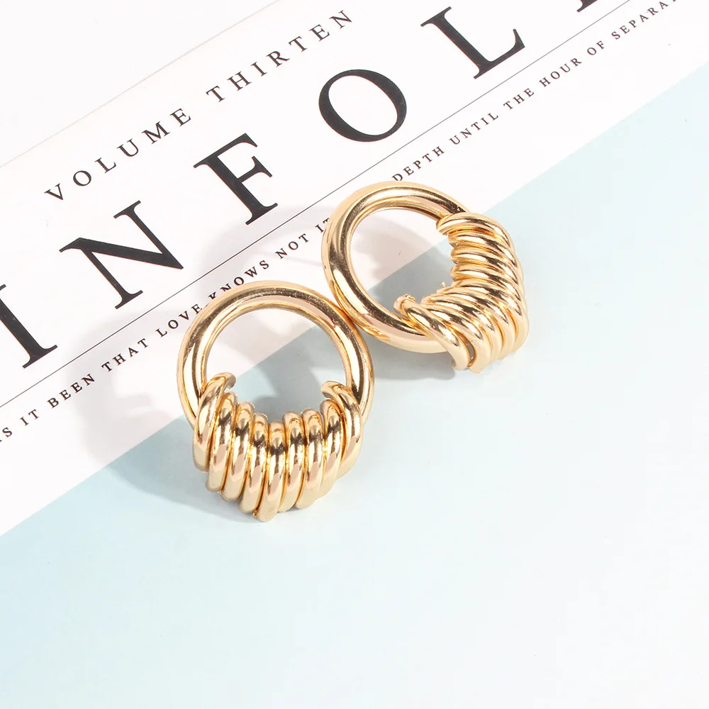 MESTILO 2019 New Concise Irregular Geometric Alloy Stud Earrings For Women Statement Charm Chic Round Earrings Jewelry Brincos
MESTILO 2019 New Concise Irregular Geometric Alloy Stud Earrings For Women Statement Charm Chic Round Earrings Jewelry Brincos