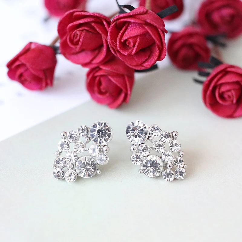 VEYO Full of Rhinestone Zinc Alloy Lead free Nickel free Stud Earrings for Woman Fashion Jewelry
VEYO Full of Rhinestone Zinc Alloy Lead free Nickel free Stud Earrings for Woman Fashion Jewelry