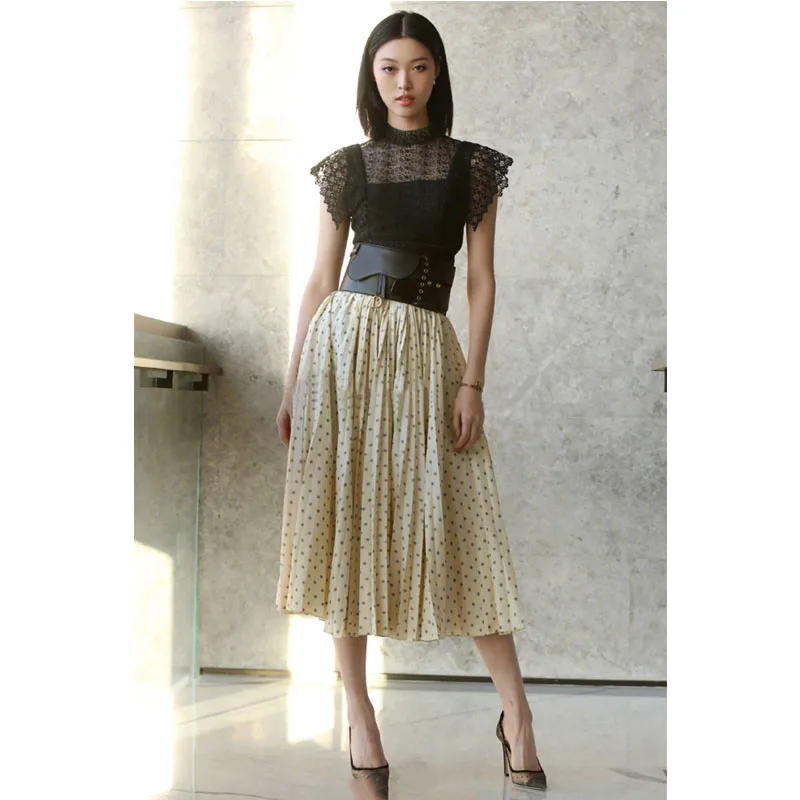 High Quality Women Sexy See Through Lace Midi Dress Runway Hollow Out Patchwork Female Party Long Dresses 2019 Summer Clothes
High Quality Women Sexy See Through Lace Midi Dress Runway Hollow Out Patchwork Female Party Long Dresses 2019 Summer Clothes