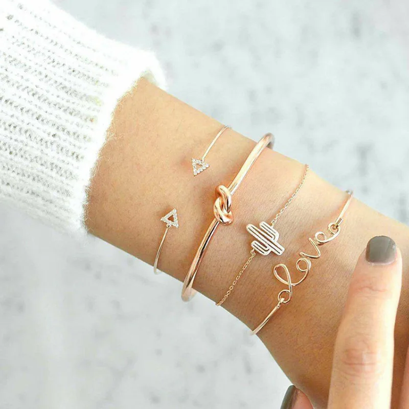 HONGYE New Pattern Popular Triangle Love Letter Cactus Bracelet for women Personality Gold Bangle Bracelet Set
HONGYE New Pattern Popular Triangle Love Letter Cactus Bracelet for women Personality Gold Bangle Bracelet Set