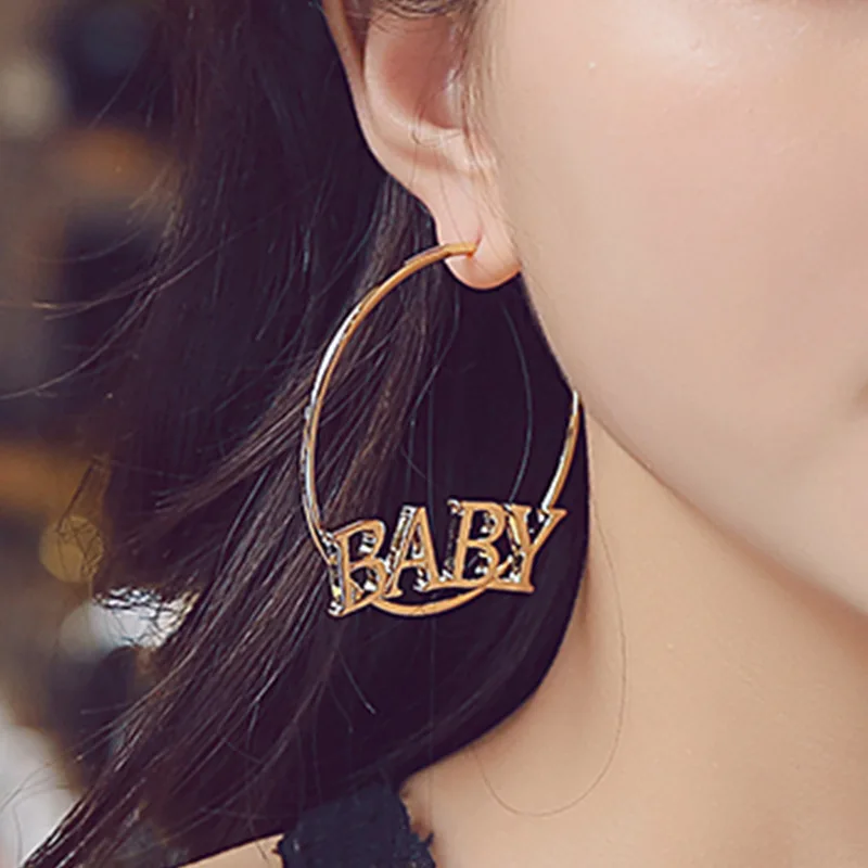 2018 Circle Letter Baby Big Large Hoop Rings Earrings Woman Exaggerated Hip Hop Night Club Earrings Womens halka kupe oorbelle
2018 Circle Letter Baby Big Large Hoop Rings Earrings Woman Exaggerated Hip Hop Night Club Earrings Womens halka kupe oorbelle