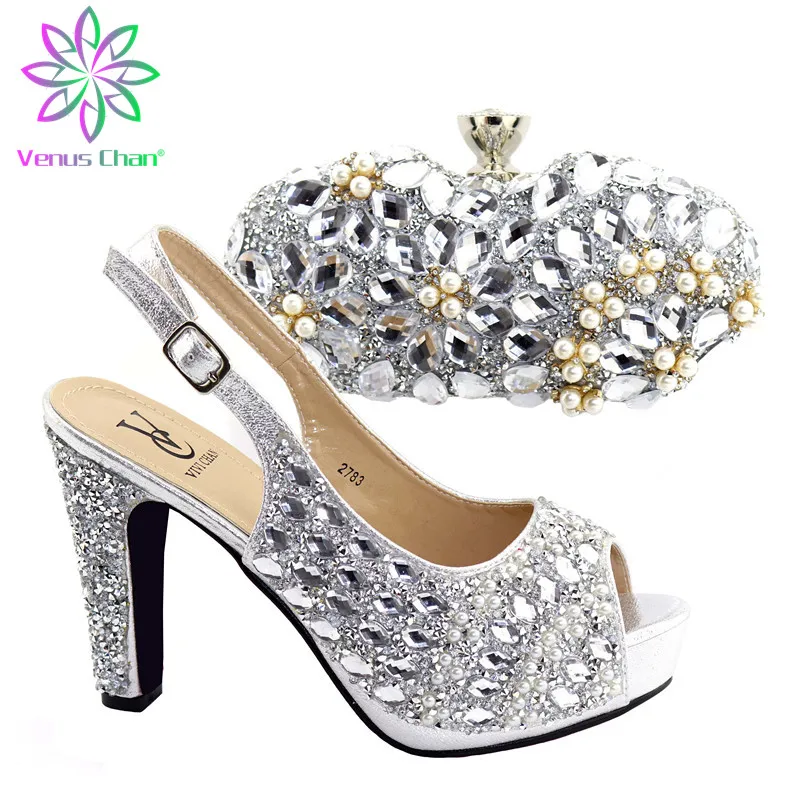 Summer New Arrivals Matching Shoes and Bag Set In Heels African Shoes and Bag Set for Nigerian Party in Silver Color For Wedding
Summer New Arrivals Matching Shoes and Bag Set In Heels African Shoes and Bag Set for Nigerian Party in Silver Color For Wedding