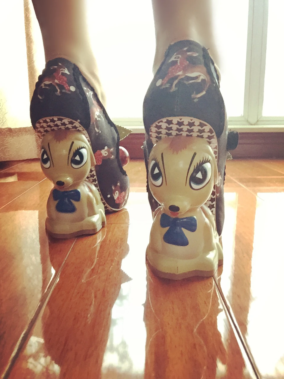 Fashionable chic irregular rabbit heel shoes buckle strap printed embellished cherry pom pom sandales pumps
Fashionable chic irregular rabbit heel shoes buckle strap printed embellished cherry pom pom sandales pumps