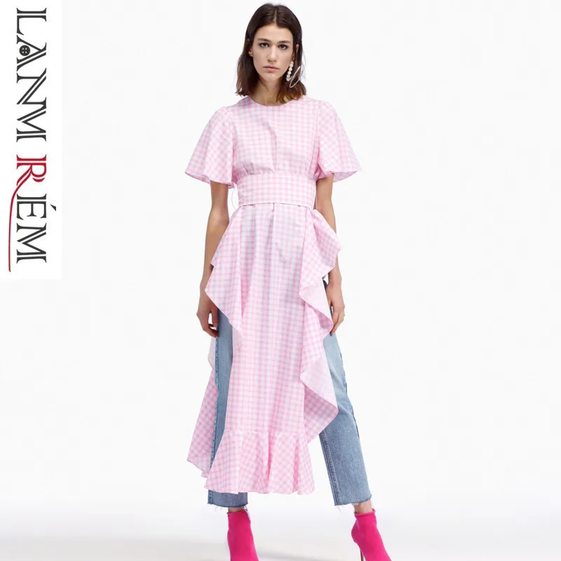 LANMREM 2019 New Fashion Round Neck Short Sleeve Belts Adjust Waist Plaid Ruffles Buttons Patchwork Long Dress Women WA75811
LANMREM 2019 New Fashion Round Neck Short Sleeve Belts Adjust Waist Plaid Ruffles Buttons Patchwork Long Dress Women WA75811