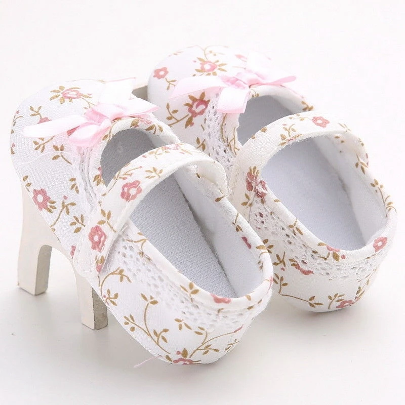 New Baby Girls Shoes Print Flower White Crib Shoes Bow Soft Sole Anti-slip Princess Shoes Casual
New Baby Girls Shoes Print Flower White Crib Shoes Bow Soft Sole Anti-slip Princess Shoes Casual
