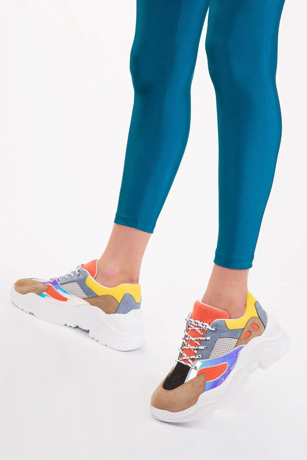 Soho Mixed Color Patchwork Design Women Casual Lace-up Sneaker White Platform Chunky Sports Shoes12927
Soho Mixed Color Patchwork Design Women Casual Lace-up Sneaker White Platform Chunky Sports Shoes12927