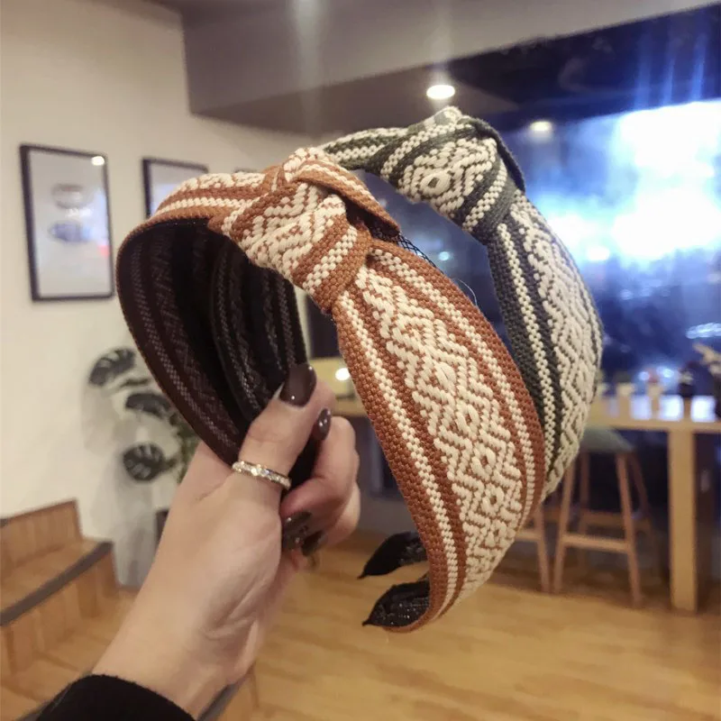 Korean Vintage Knitting Wool Knotted Hair Bands for Women Floral Headwrap Headband Fashion Girl Hair Accessories Drop Shipping
Korean Vintage Knitting Wool Knotted Hair Bands for Women Floral Headwrap Headband Fashion Girl Hair Accessories Drop Shipping