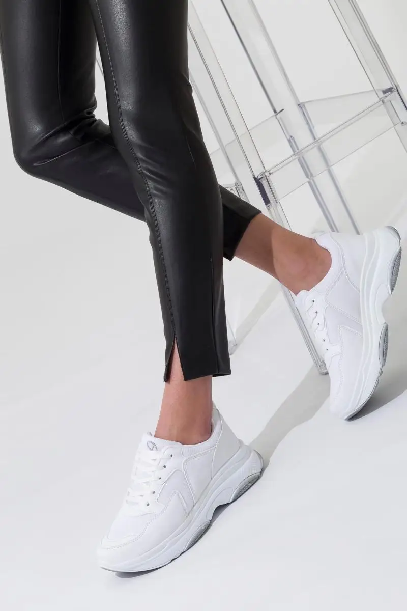 Soho All White Trendy Women Casual Lace-up Sneakers Platform Breathable Outdoor Women Sneaker Shoes 12583
Soho All White Trendy Women Casual Lace-up Sneakers Platform Breathable Outdoor Women Sneaker Shoes 12583