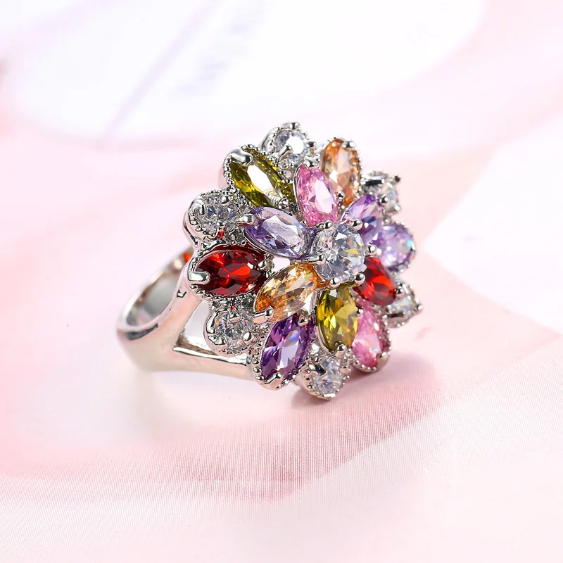 Beiver Multi-color Zircon Stone Flower Ring for Women Rose Gold Color Engagement / Party Jewelry
Beiver Multi-color Zircon Stone Flower Ring for Women Rose Gold Color Engagement / Party Jewelry