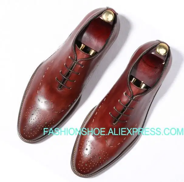 Men Carved Brogue Shoes Lace Flat hee Cow leather Man Wedding Party Shoes Formal Suit Dress Shoe
Men Carved Brogue Shoes Lace Flat hee Cow leather Man Wedding Party Shoes Formal Suit Dress Shoe