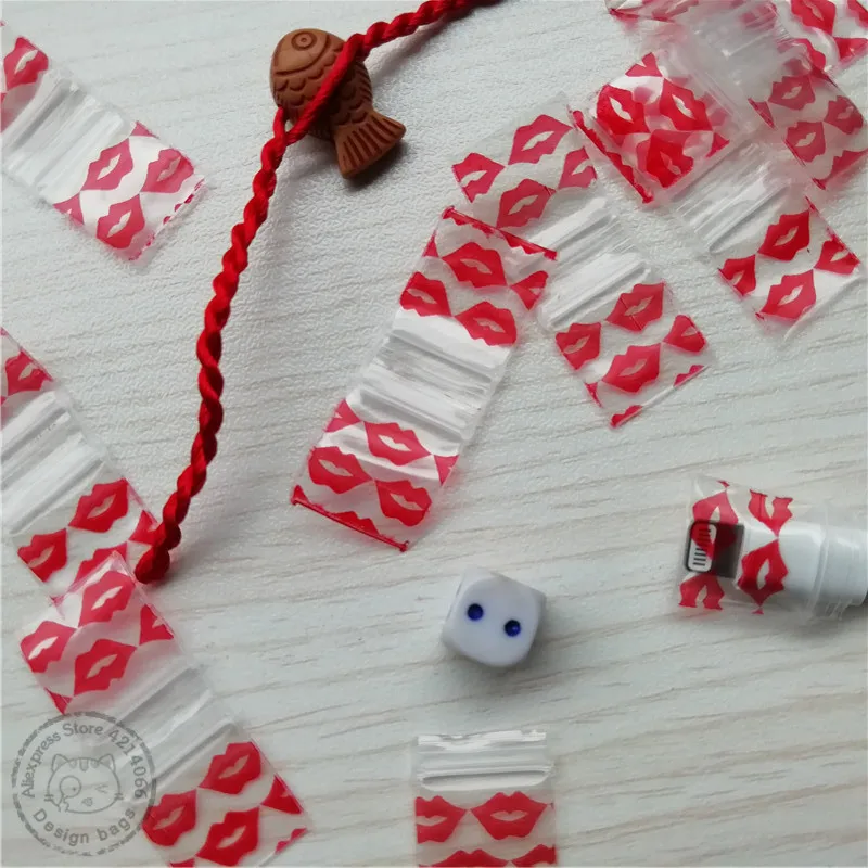 5858 100Pcs Kiss Lips Design Mini Baggies Zip lock bag Printed 5/8" X5/8" Ziplock Smokable Baggies Bag
5858 100Pcs Kiss Lips Design Mini Baggies Zip lock bag Printed 5/8" X5/8" Ziplock Smokable Baggies Bag