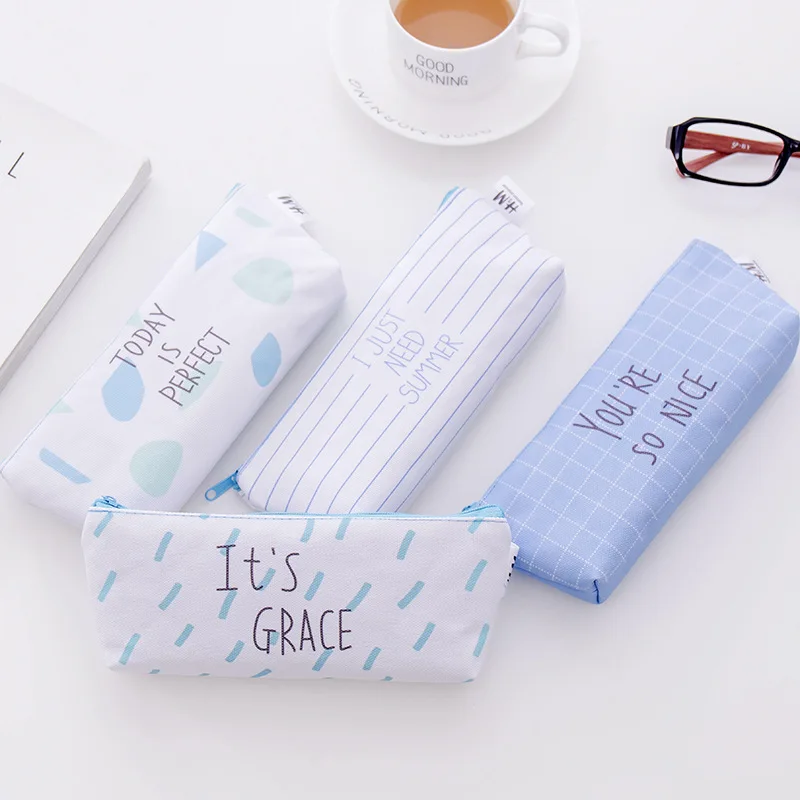 1pcs Fresh Ocean Blue Letter Style Canvas Pen Pencil Case Storage Student Storage Stationery School Office Suppliers Gifts
1pcs Fresh Ocean Blue Letter Style Canvas Pen Pencil Case Storage Student Storage Stationery School Office Suppliers Gifts