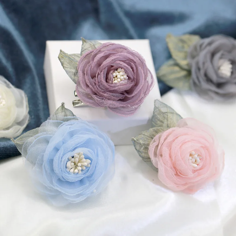 

Korean Fashion Handmade Fabric Camellia Brooches for Women Corsage Silk Flower Lapel Pin Badge Scarf Buckle Clothing Accessories