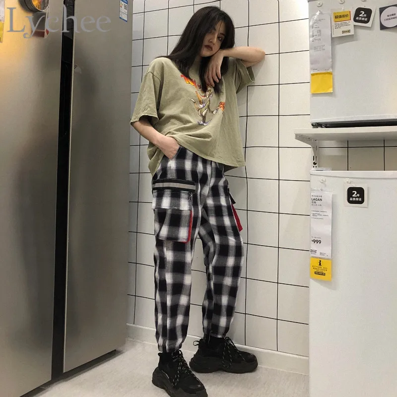 Lychee Streetwear Plaid Reflective Stripe Women Jogger Pants Trousers High Elastic Waist Loose Female Jogger Pants Trousers
Lychee Streetwear Plaid Reflective Stripe Women Jogger Pants Trousers High Elastic Waist Loose Female Jogger Pants Trousers