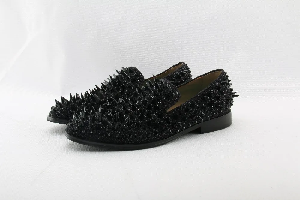 Casual Flats Shoes Man Real Leather Studded Rivets Spikes Shoes Top Quality Low Top Slip On Loafers Party Dress Runway Flats 
Casual Flats Shoes Man Real Leather Studded Rivets Spikes Shoes Top Quality Low Top Slip On Loafers Party Dress Runway Flats