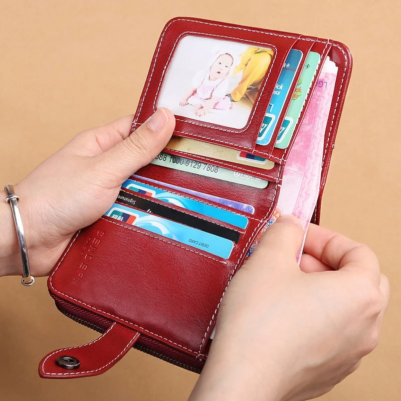 Hot Sale Leather Ladies Short Wallet 20% Women's Zipper Retro Oil Wax Leather Wallet Multi-Function Large Capacity
Hot Sale Leather Ladies Short Wallet 20% Women's Zipper Retro Oil Wax Leather Wallet Multi-Function Large Capacity