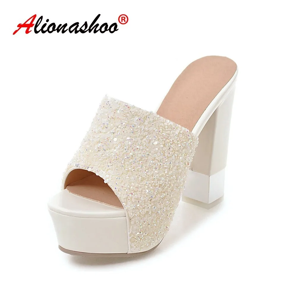 Elegant Open Toe Block Heels Slides Platform Shoes Woman 2019 Sequined Cloth Bling Slippers Women High Heel Office Shoes Size 43
Elegant Open Toe Block Heels Slides Platform Shoes Woman 2019 Sequined Cloth Bling Slippers Women High Heel Office Shoes Size 43
