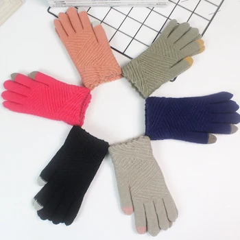 Winter Soft Gloves Keep Warm Touch Screen Mittens Woolen Free Size Stripe 1Pair Winter Comfortable Full Finger Knitted Graceful
Winter Soft Gloves Keep Warm Touch Screen Mittens Woolen Free Size Stripe 1Pair Winter Comfortable Full Finger Knitted Graceful