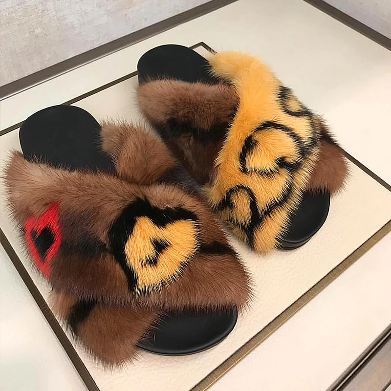 2019 Celebrity Fur Slippers Autumn Fashion Outdoor Mules Leopard Mink Fur Slides
2019 Celebrity Fur Slippers Autumn Fashion Outdoor Mules Leopard Mink Fur Slides