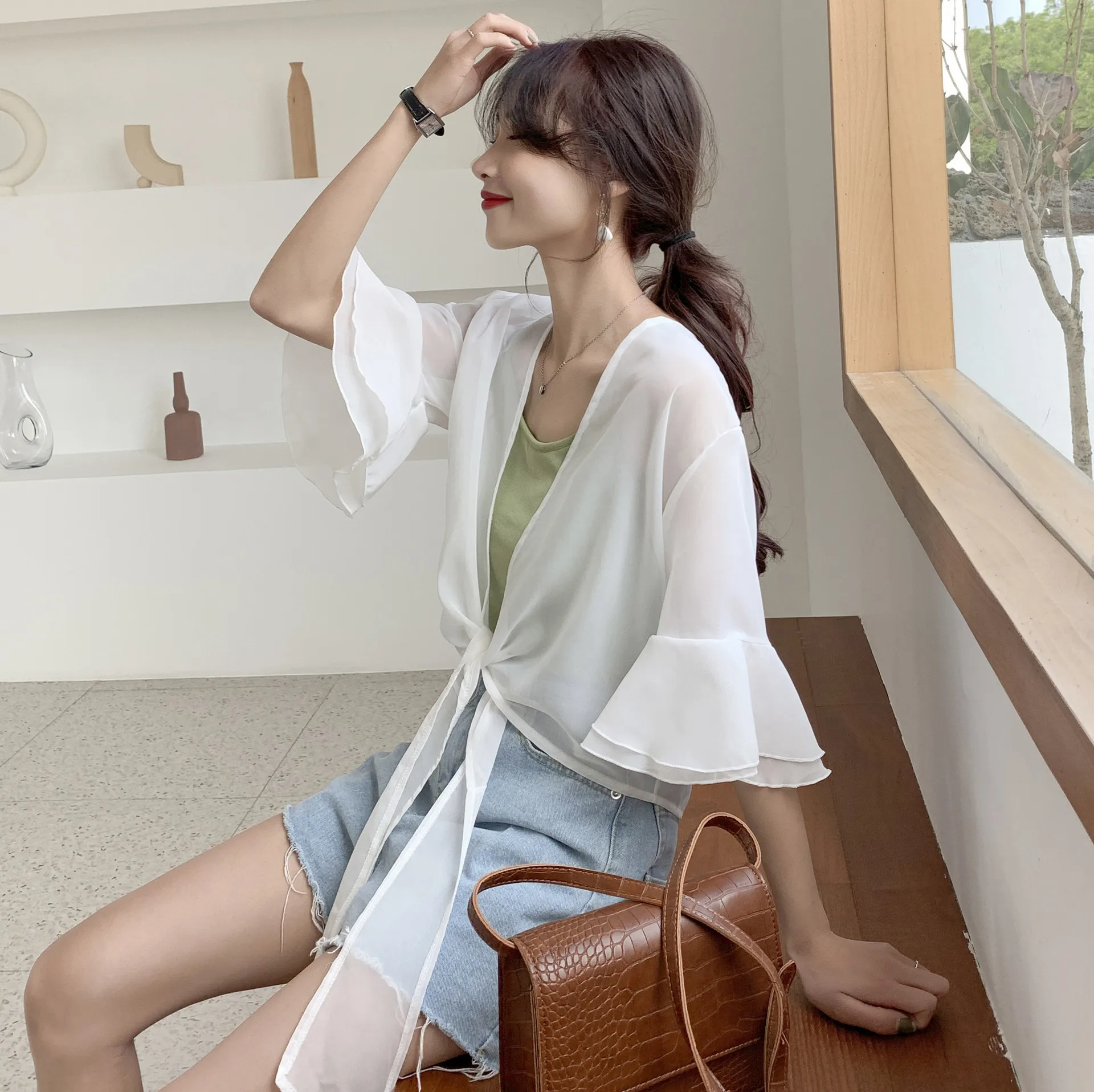 Women Boho Beachwear Summer Holiday Casual Ribbon Top Vest Blouse Ruffle Mid Sleeve Femme Lady Hipster Sunscreen White Blouse
Women Boho Beachwear Summer Holiday Casual Ribbon Top Vest Blouse Ruffle Mid Sleeve Femme Lady Hipster Sunscreen White Blouse