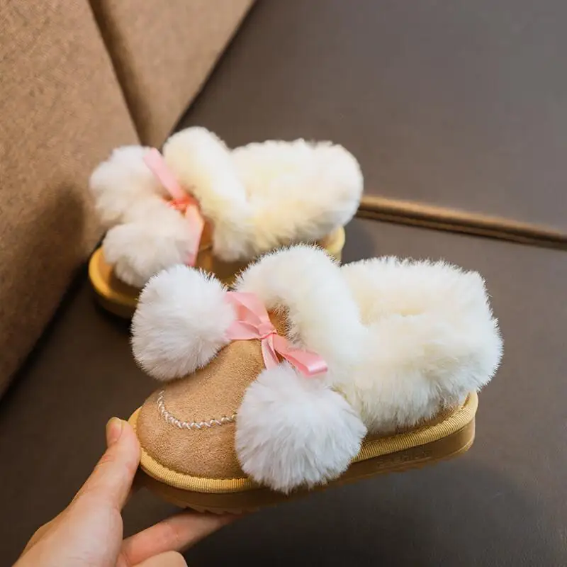 Children's snow boots girls 2018 winter new fashion girls plus velvet short boots non-slip children's fur thick warm cotton boot
Children's snow boots girls 2018 winter new fashion girls plus velvet short boots non-slip children's fur thick warm cotton boot