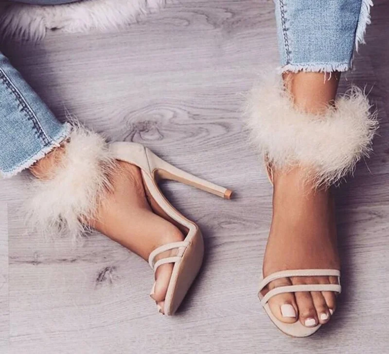 New Fashion PVC Clear Open Toe Woman Sandals Ankle Strap Fur Decor Stiletto High Heels Pumps Cover Heel Ladies Office Shoes
New Fashion PVC Clear Open Toe Woman Sandals Ankle Strap Fur Decor Stiletto High Heels Pumps Cover Heel Ladies Office Shoes