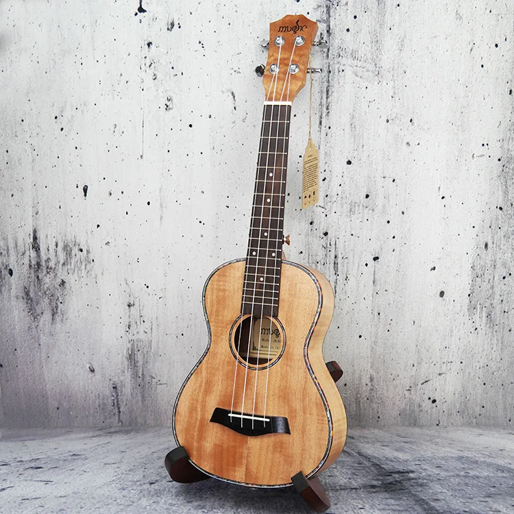 23 дюйма Uicker In Ukulele Vuk Lily Hawaii четыре струнных инструмента маленькая гитара Тигр