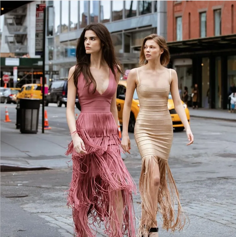 High Quality Pink V-neck Tassel Long Bodycon Rayon Bandage Dress Evening Party Dress
High Quality Pink V-neck Tassel Long Bodycon Rayon Bandage Dress Evening Party Dress