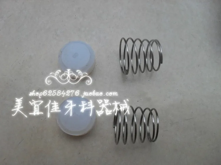 2pcs Dental materials air compressor pump oil-free mute air compressor one-way valve seal pad spring set
2pcs Dental materials air compressor pump oil-free mute air compressor one-way valve seal pad spring set