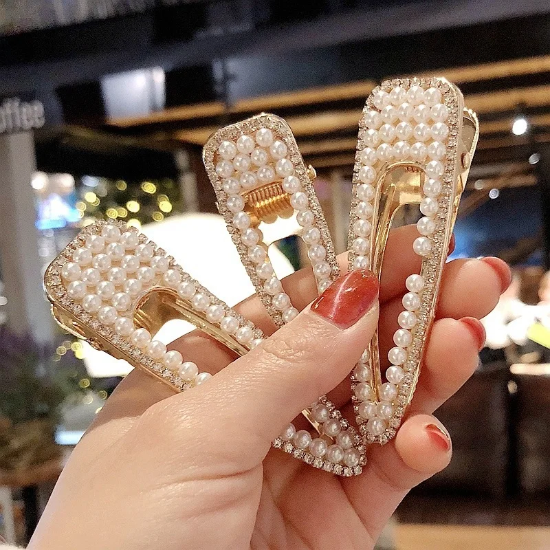 new 2019 pearls Hair Clips for Women Fashion Sweet Imitation Korean Style Hairpins Alloy BB Hairgrip Girls Hair Accessories
new 2019 pearls Hair Clips for Women Fashion Sweet Imitation Korean Style Hairpins Alloy BB Hairgrip Girls Hair Accessories