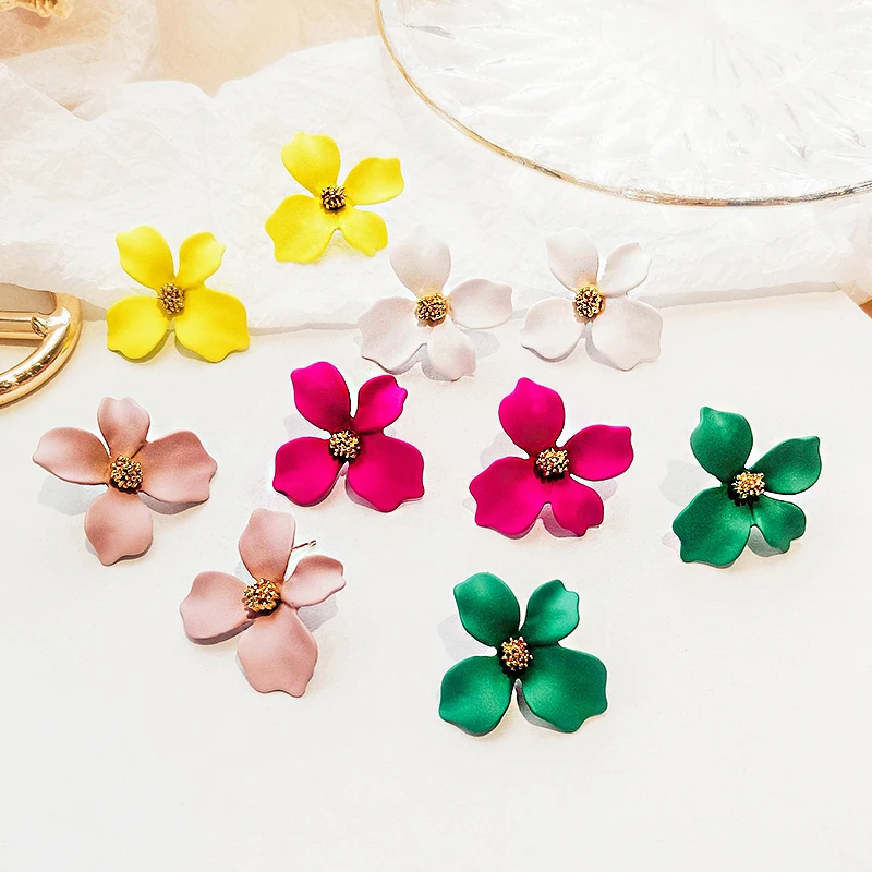 2019 New Hot Fashion Elegant Charming Small Plum Colorful Flower Stud Earring Prom Wedding Christmas Gifts
2019 New Hot Fashion Elegant Charming Small Plum Colorful Flower Stud Earring Prom Wedding Christmas Gifts