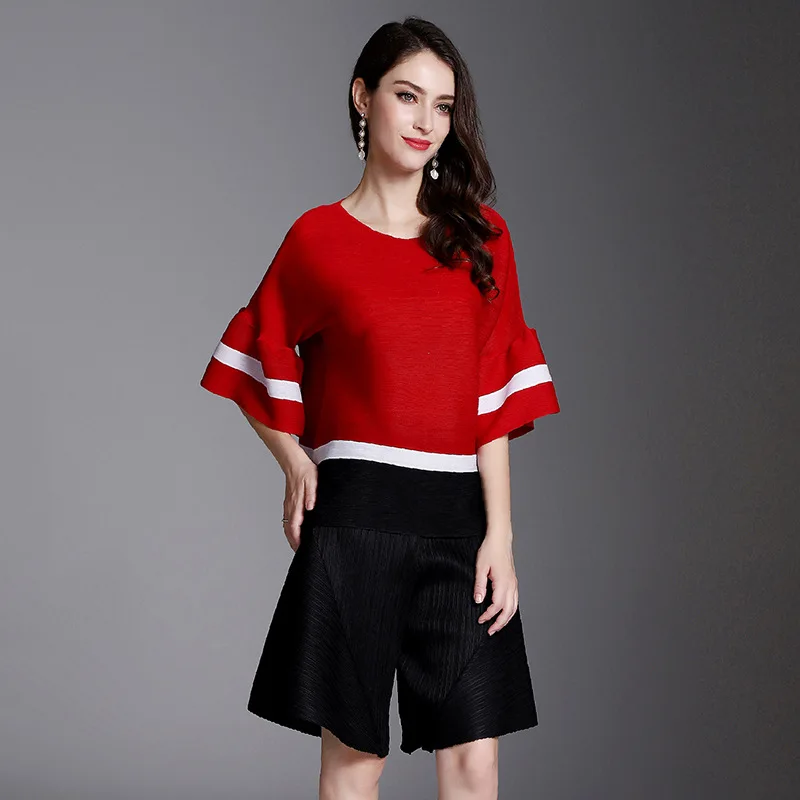 LANMREM 2019 Spring New Flare Sleeve Pleated T-shirt Fashion Women's Loose Personality High Quality Clothes Vestido YF841
LANMREM 2019 Spring New Flare Sleeve Pleated T-shirt Fashion Women's Loose Personality High Quality Clothes Vestido YF841