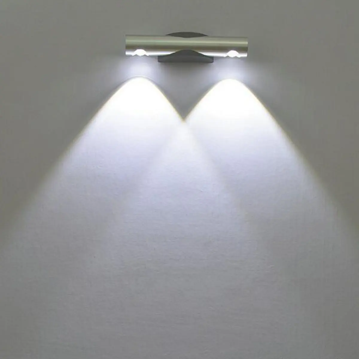 Aluminum Waterproof Modern LED Wall Light Up Down Lamps Indoor Night Lights Living Room Porch Garden Fixtures Home Decor 6W 220V
Aluminum Waterproof Modern LED Wall Light Up Down Lamps Indoor Night Lights Living Room Porch Garden Fixtures Home Decor 6W 220V