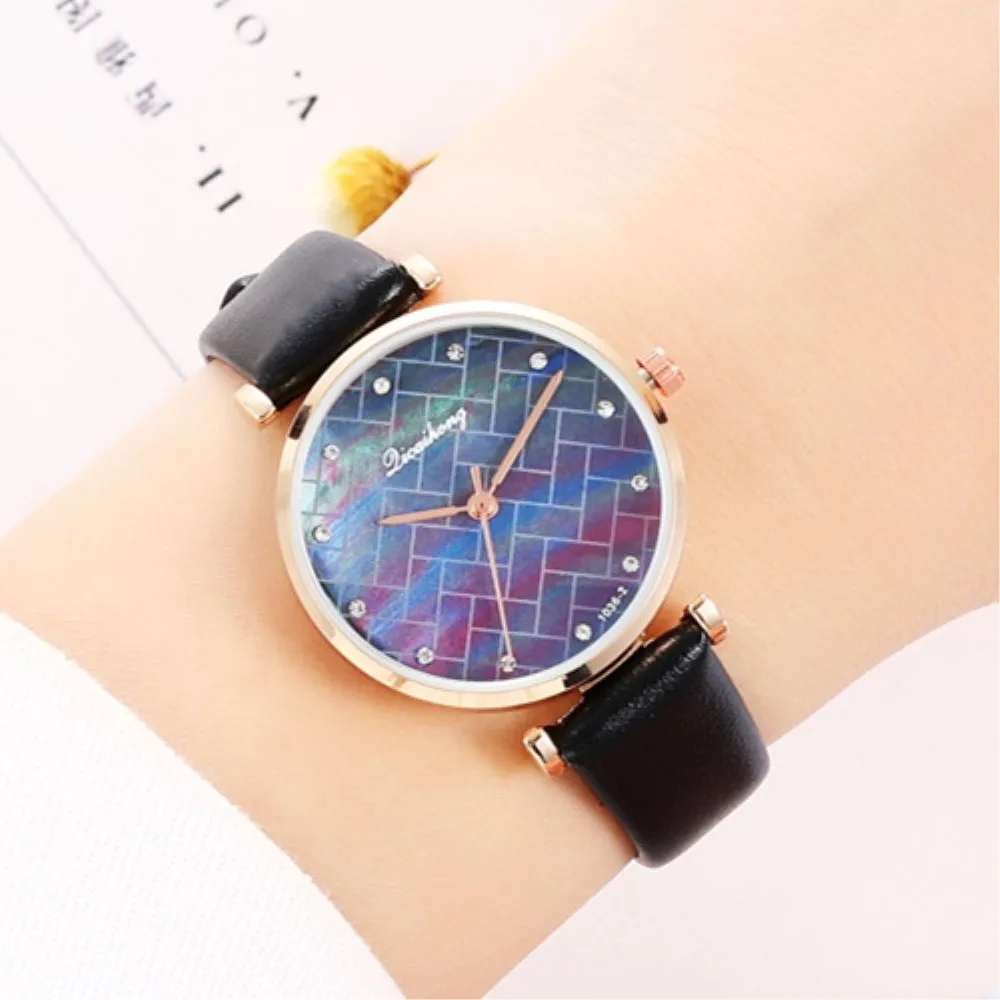 Fashion Clock Personality Quartz Watch Women Watches Ladies Girls Famous Brand WristWatch Female Relogio Feminino Montre Femme
Fashion Clock Personality Quartz Watch Women Watches Ladies Girls Famous Brand WristWatch Female Relogio Feminino Montre Femme