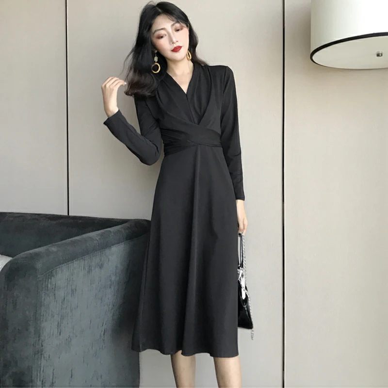 Fashion female temperament dress casual minimalist design V-neck models high waist long section waist slimming wild A word dress
Fashion female temperament dress casual minimalist design V-neck models high waist long section waist slimming wild A word dress