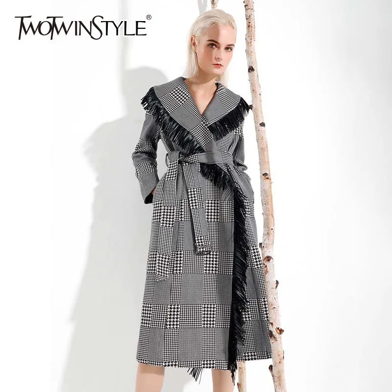 TWOTWINSTYLE Patchwork Tassel Plaid Wool Coat Cardigan Female Long Sleeve High Waist Lace Up Women's Overwear 2020 Autumn Winter
TWOTWINSTYLE Patchwork Tassel Plaid Wool Coat Cardigan Female Long Sleeve High Waist Lace Up Women's Overwear 2020 Autumn Winter